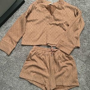 Entro/ medium/ camel color